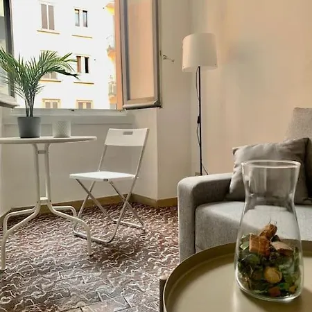 Apartment In The Center Of / P.ta Venezia *